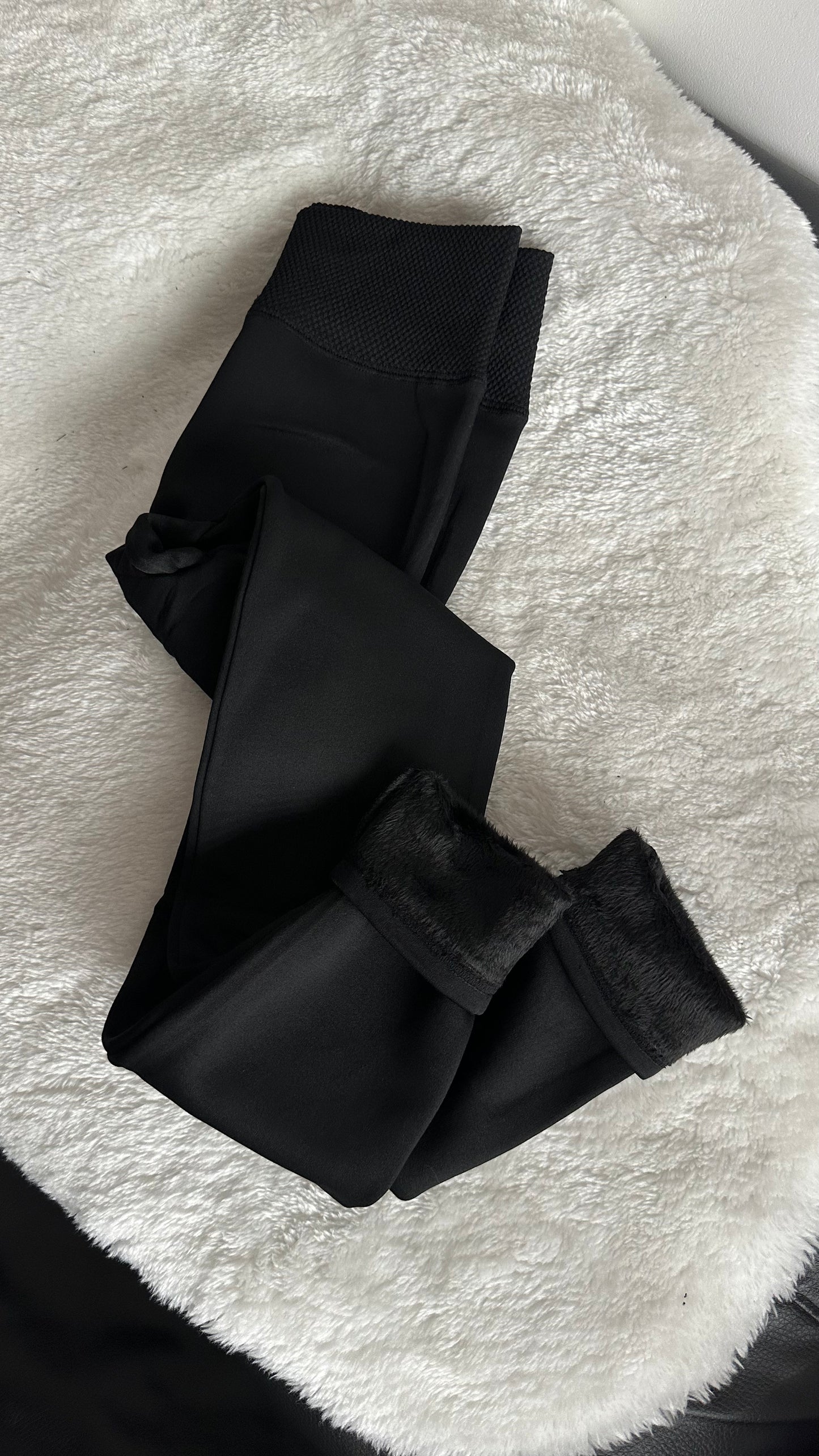 Legginsy BEZSZWOWE 3XL-5XL(na biodra 108 -150cm)FUTERKO. Idealne na zimę i dla kobiet w ciąży.