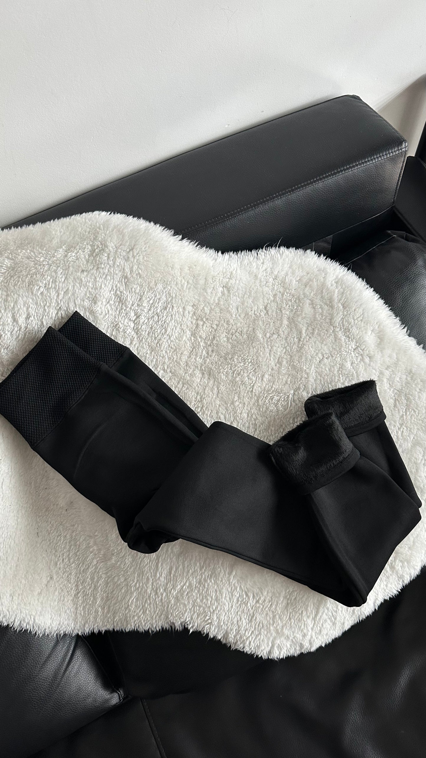 Legginsy BEZSZWOWE 3XL-5XL(na biodra 108 -150cm)FUTERKO. Idealne na zimę i dla kobiet w ciąży.