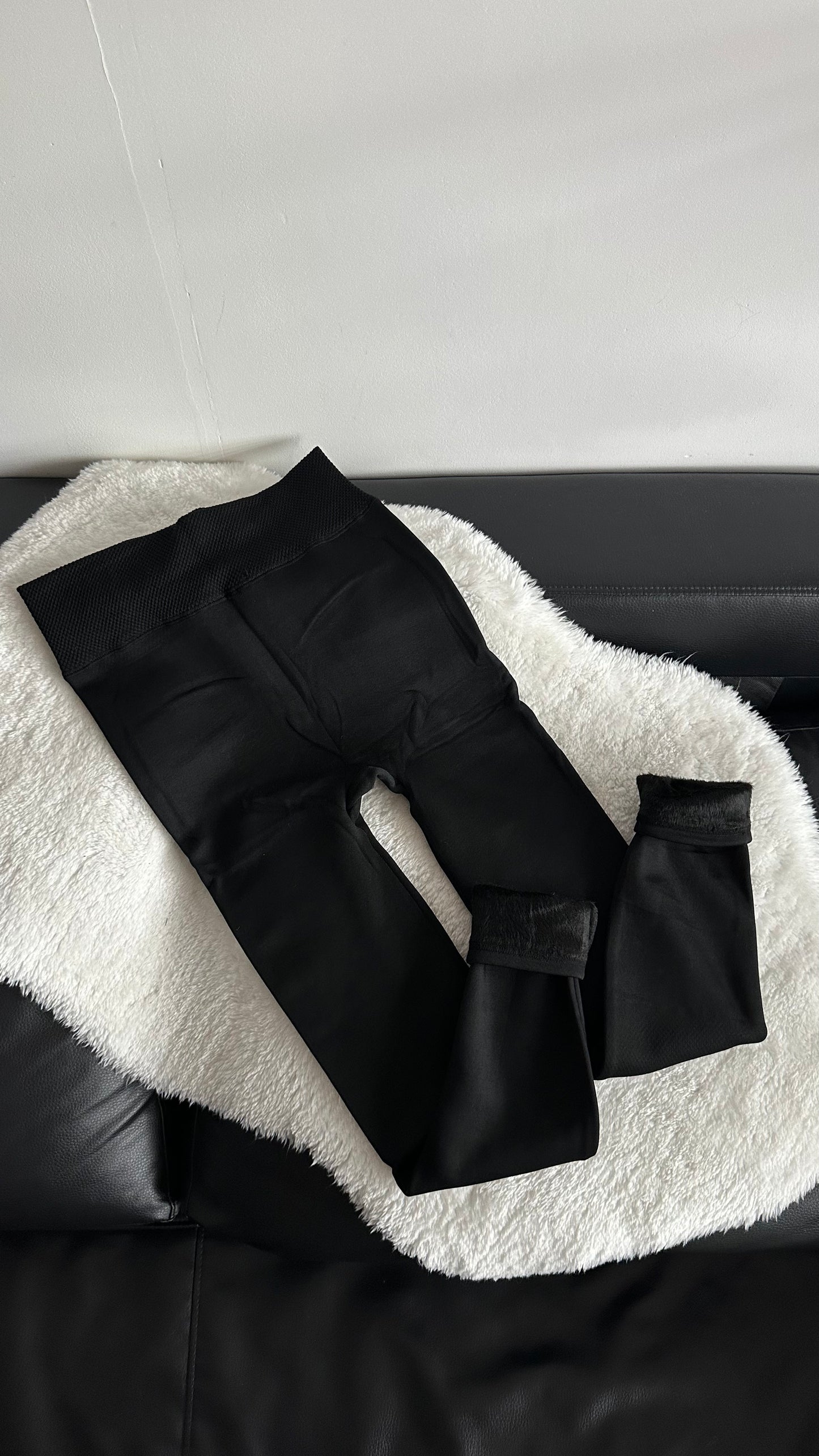 Legginsy BEZSZWOWE 3XL-5XL(na biodra 108 -150cm)FUTERKO. Idealne na zimę i dla kobiet w ciąży.