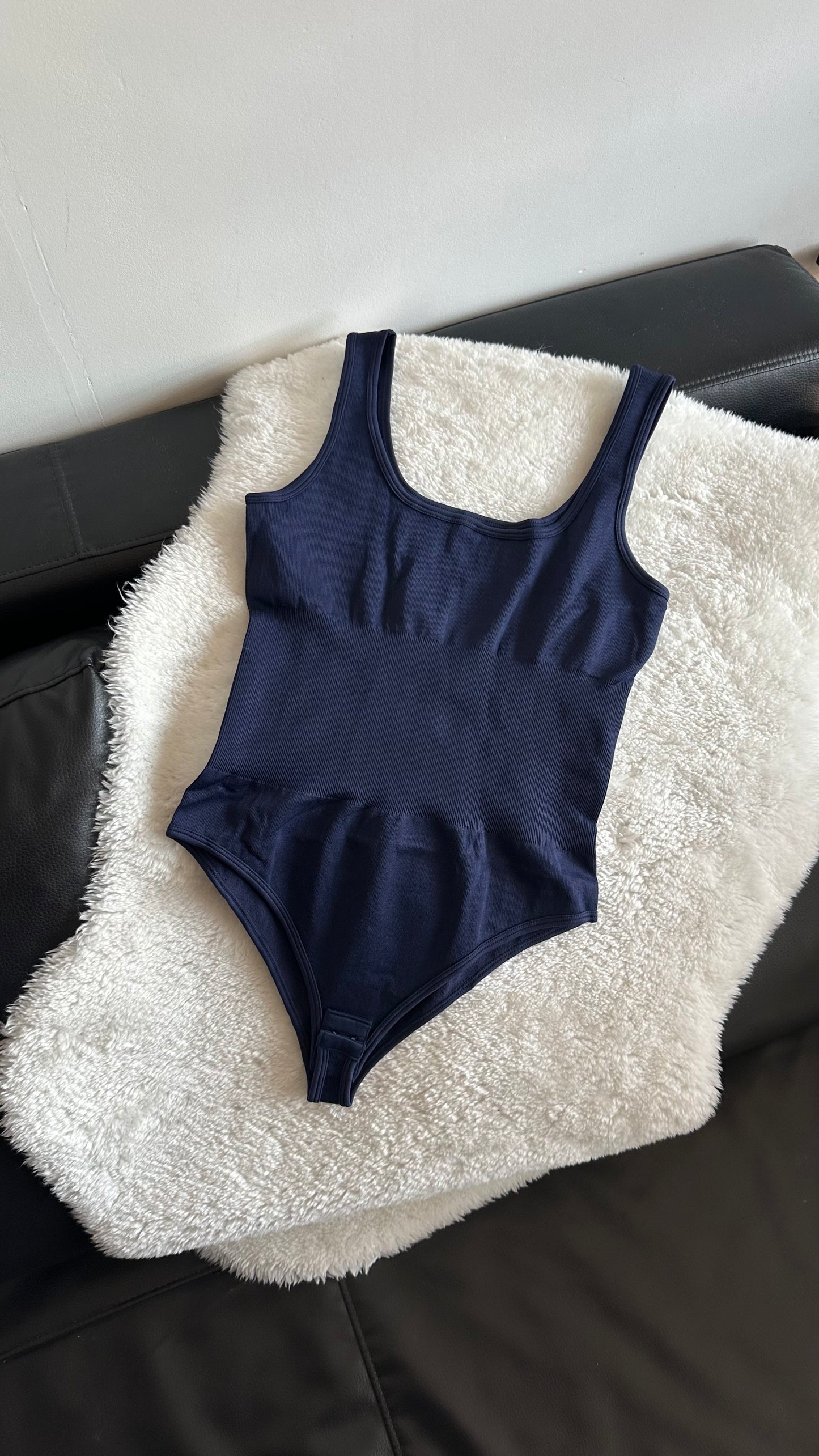 Modelujące body