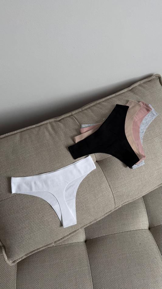 Stringi 🤍95% bawełna Zestaw 3 szt