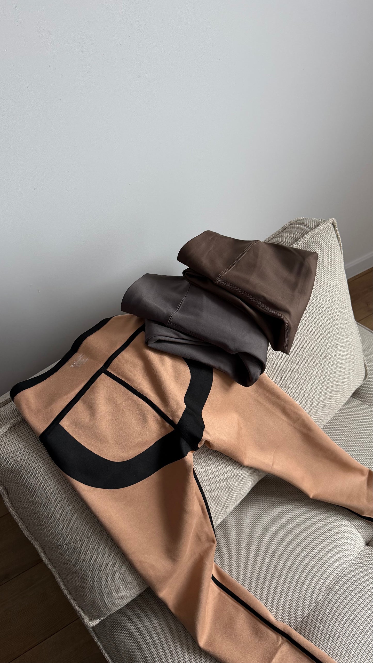 Legginsy GŁADKIE z wysokim stanem i efektem wyszczuplającym