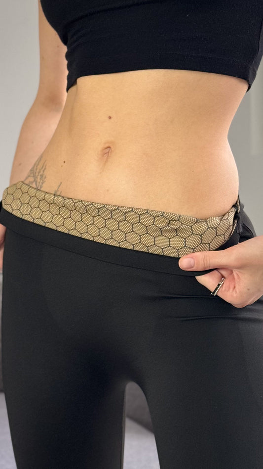 Legginsy GŁADKIE z super-wysokim stanem i efektem wyszczuplającym.