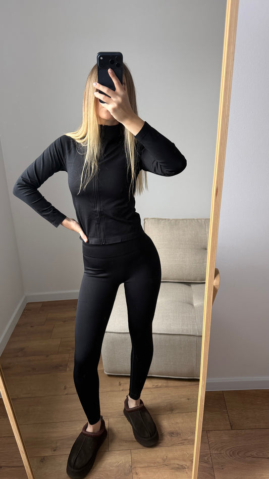 Komplet sportowy( leginsy PUSH-UP )