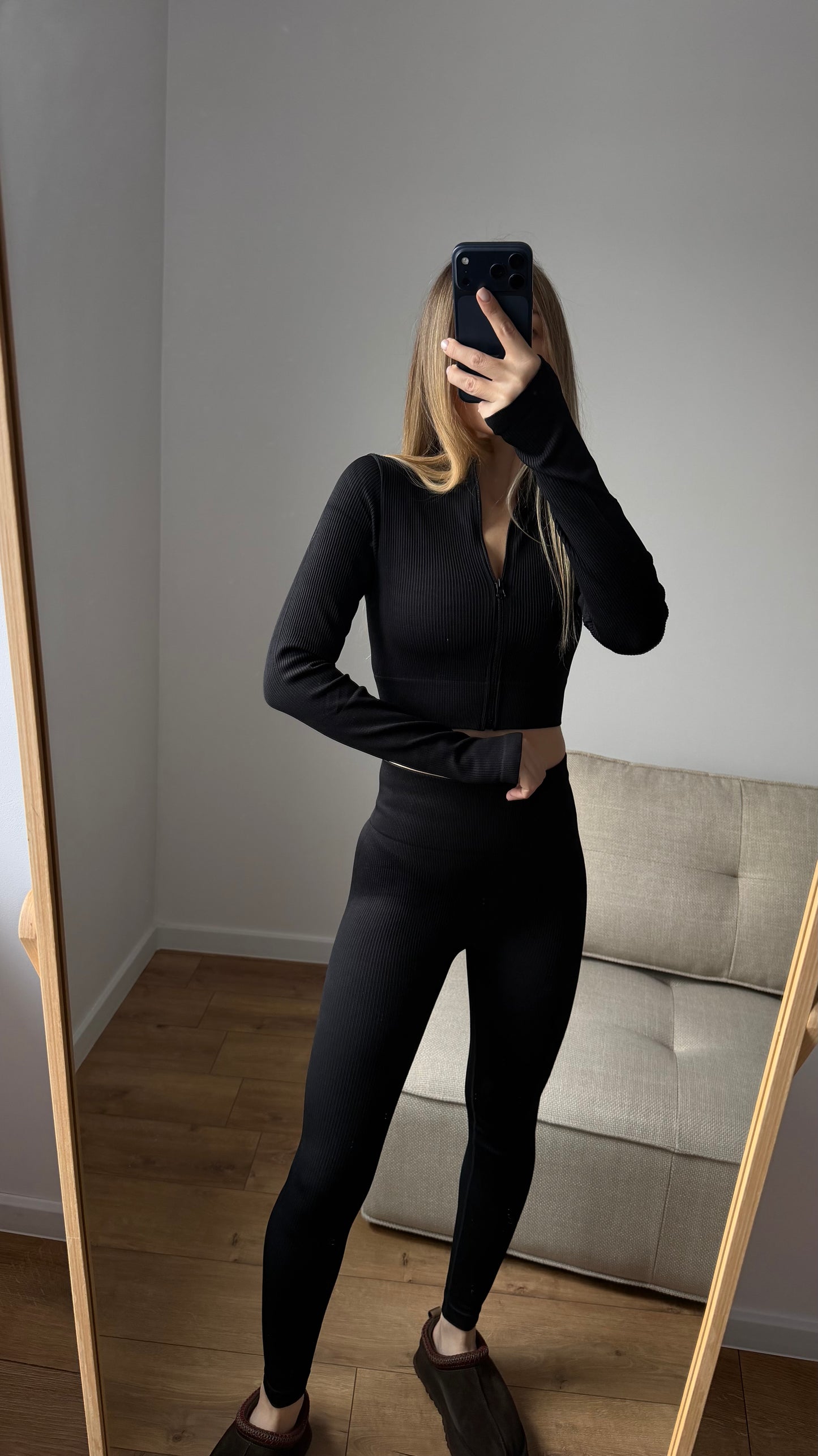 Komplet sportowy( leginsy PUSH-UP )