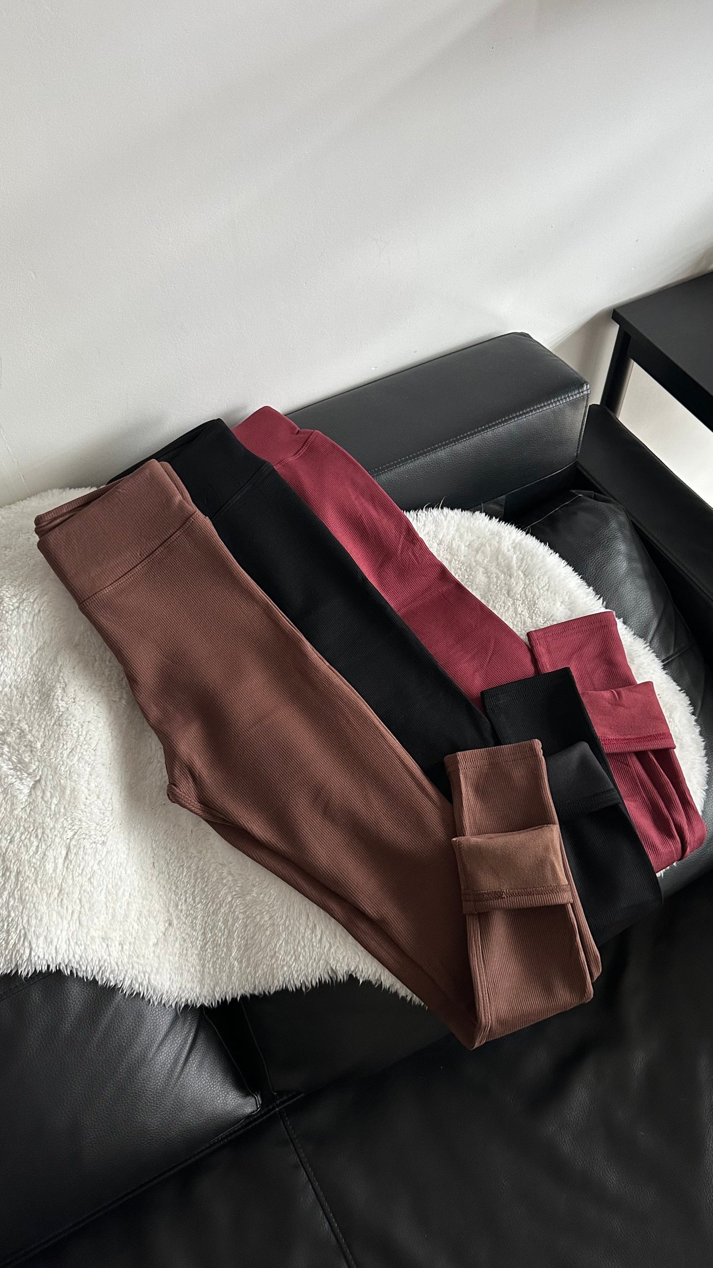 ☝🏻Na wzrost do 168 cm. Legginsy ocieplane prążkowane na fleece. Idealne na jesień i zimę