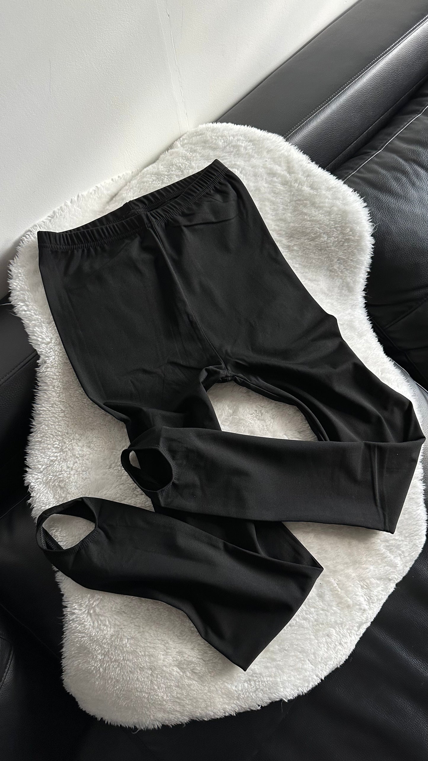 PROMOCJA! Na wzrost 155-162 cm, XL/XX (Biodra: 100–110 cm)☝🏻Legginsy Ocieplane GŁADKIE na fleece.(Uwaga! zaniżona rozmiarówka).