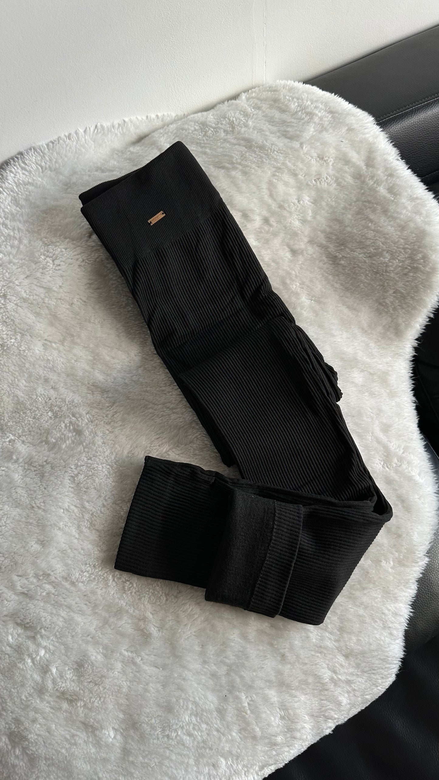 Ciepłe BEZSZWOWE legginsy z szerokim paskiem. Na wzrost do 173 cm