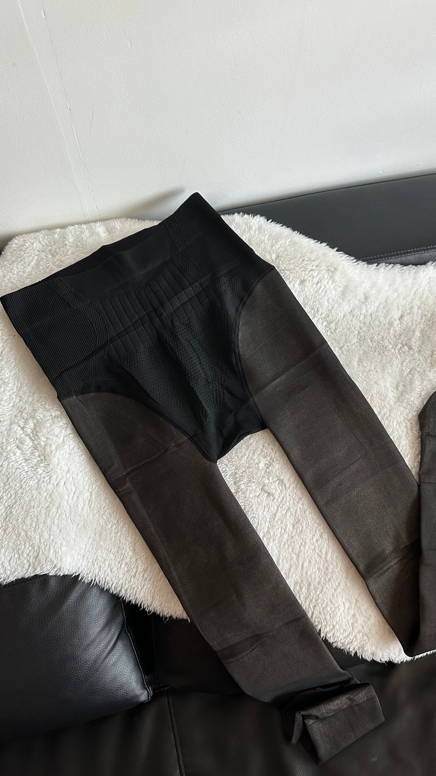 Rajstopy ciepłe z efektem wyszczuplającym (efekt gołych nóg) na biodra 98-125 cm