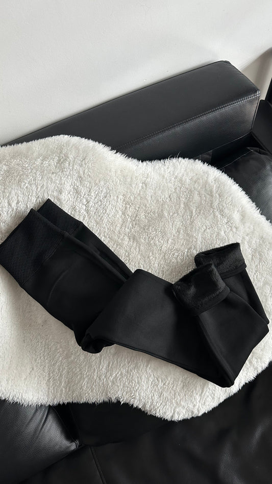 Legginsy BEZSZWOWE 3XL-5XL(na biodra 108 -150cm)FUTERKO. Idealne na zimę i dla kobiet w ciąży.