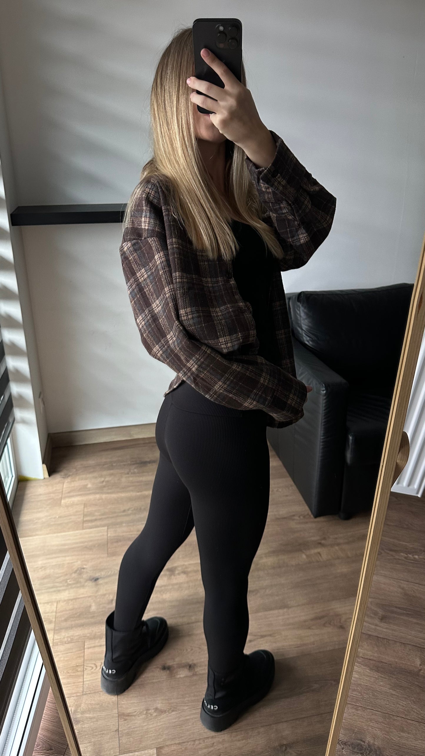 ☝🏻Na wzrost do 162 cm. Uwaga❗️zaniżona rozmiarówka. Legginsy ocieplane prążkowane na fleece.
